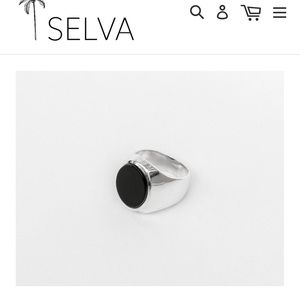 Selva Black Oval Onyx Ring